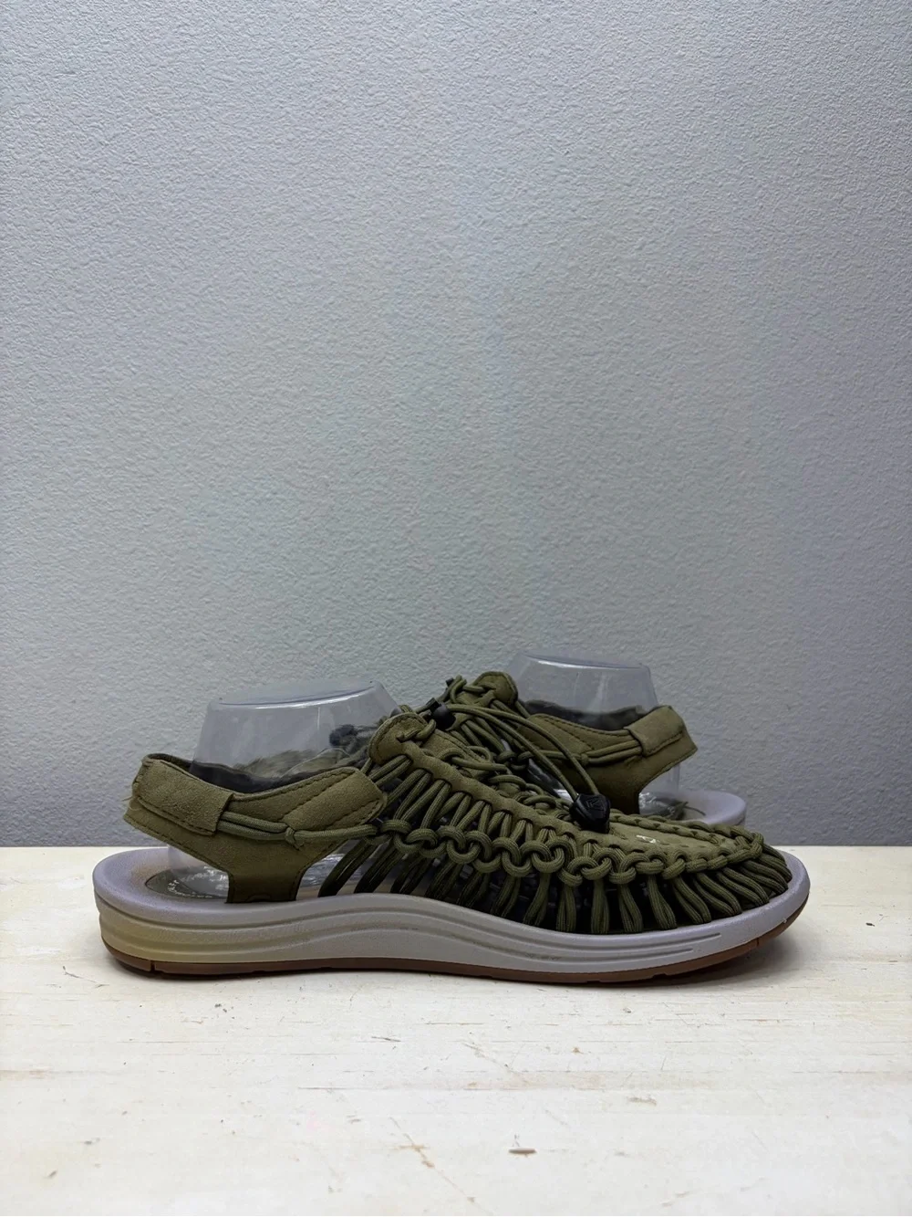 Keen Olive Uneek Sandals Size 10.5
